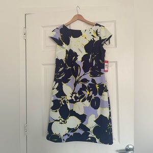 Vince Camuto short sleeve shift dress, size 6